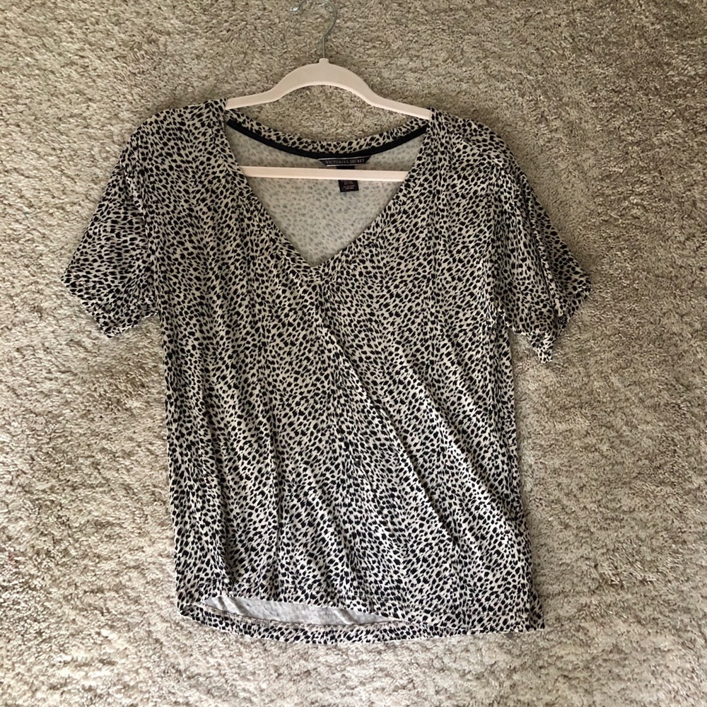 VS shirt